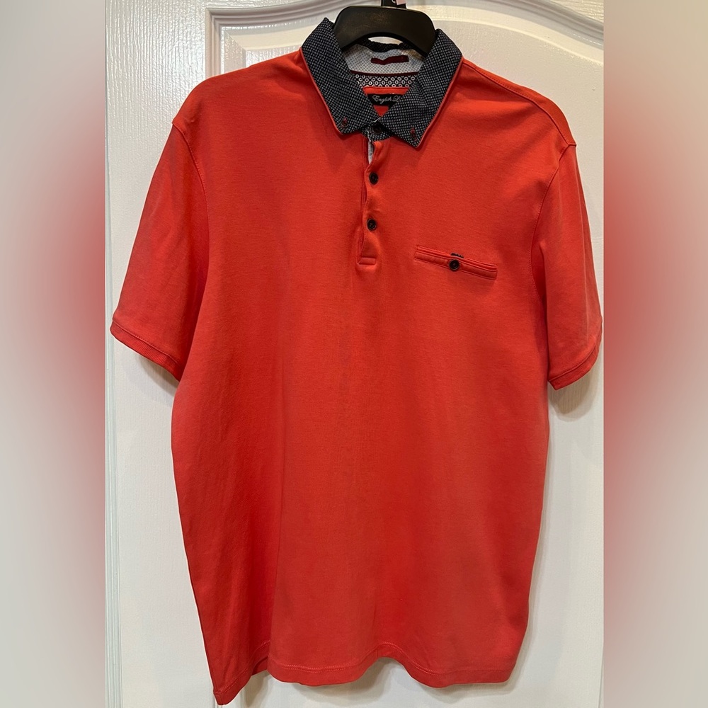 English Laundry Men Short Sleeve Polo Shirt with collared neck . Size: Medium